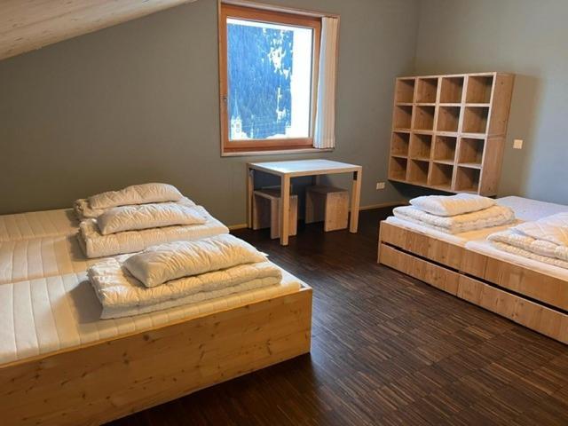 Nova Casa Spinatscha Sedrun Hostel Szoba fotó