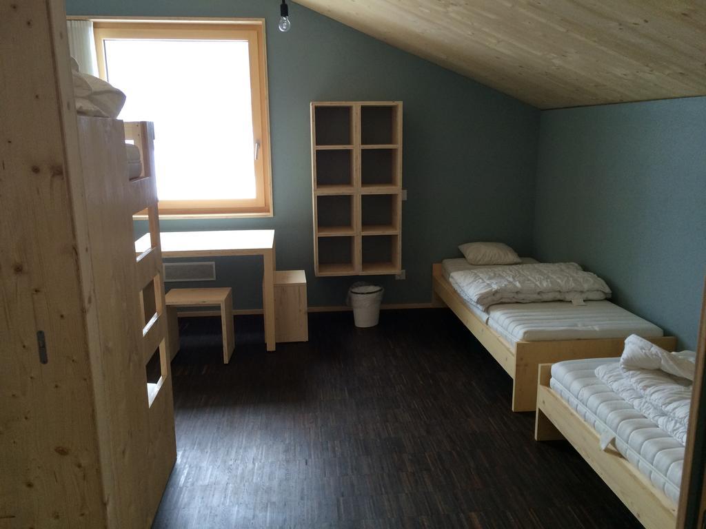 Nova Casa Spinatscha Sedrun Hostel Szoba fotó